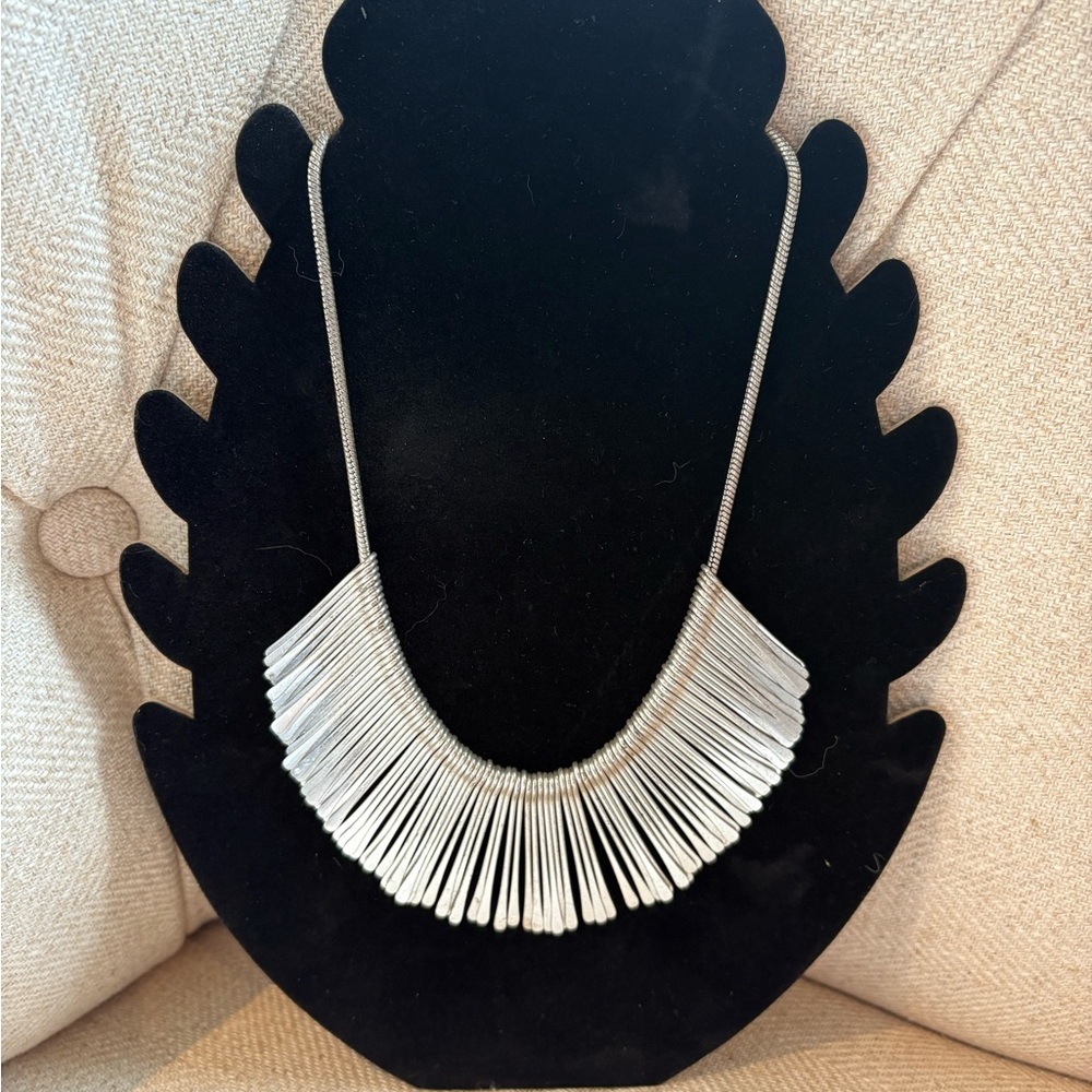 Elegant Silver Necklace